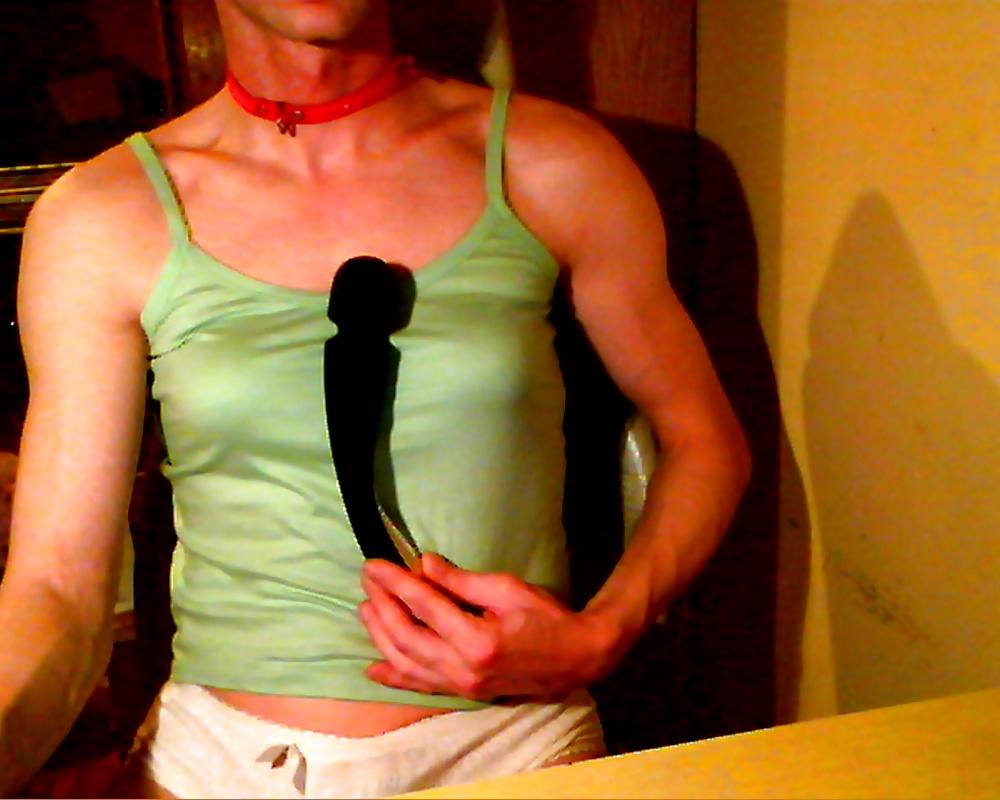 25P A bit of sissy style with some toys