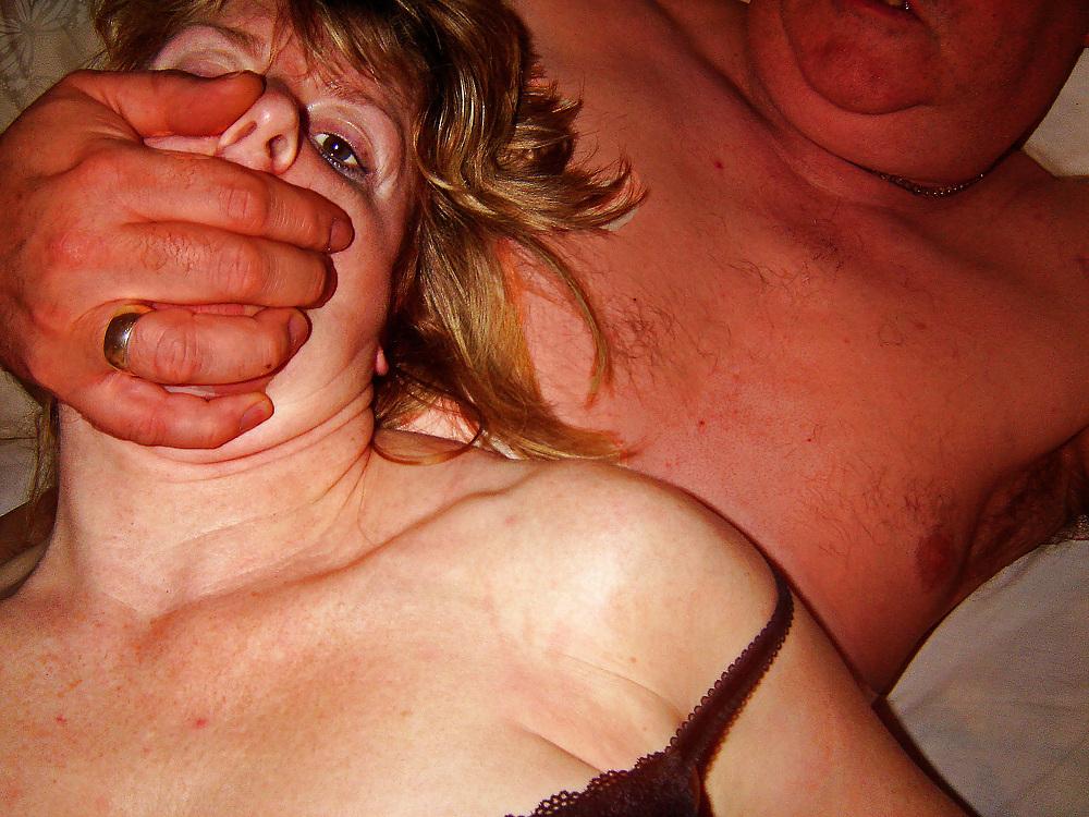25P The Best of Exposed Coventry Wife Debbie