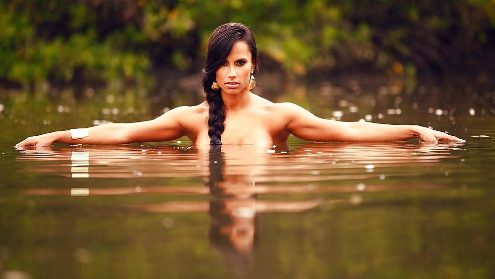 25P Skinny Dipping Anyone?