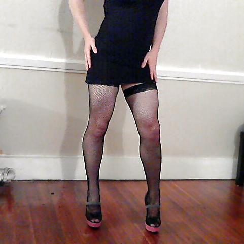 25P Sissy Slut in High Heels Works Her Ass