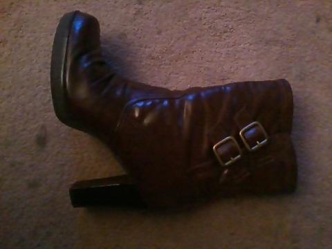 25P Sister In Laws Heels