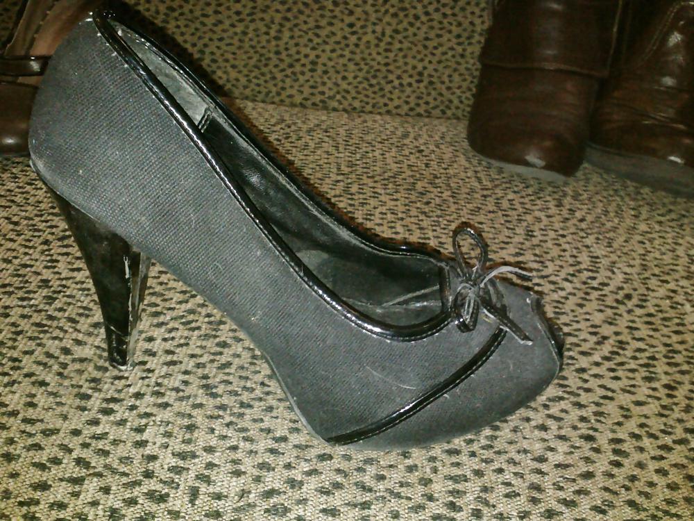25P Sister In Laws Heels