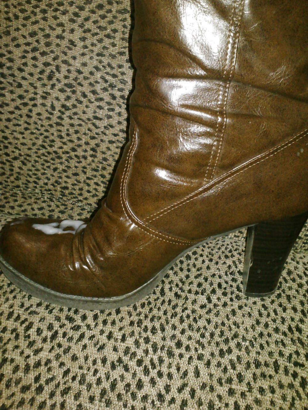 25P Sister In Laws Heels