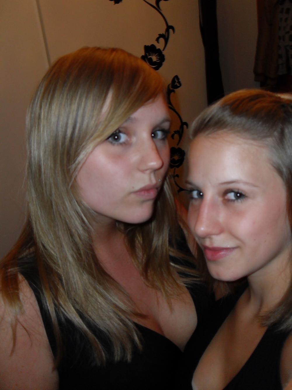 10P My sister Denise and my cousine Marie at a Party