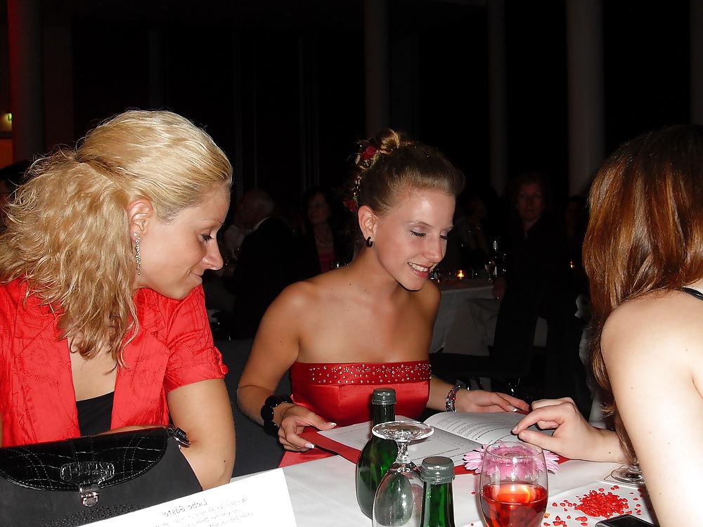 10P My sister Denise and my cousine Marie at a Party