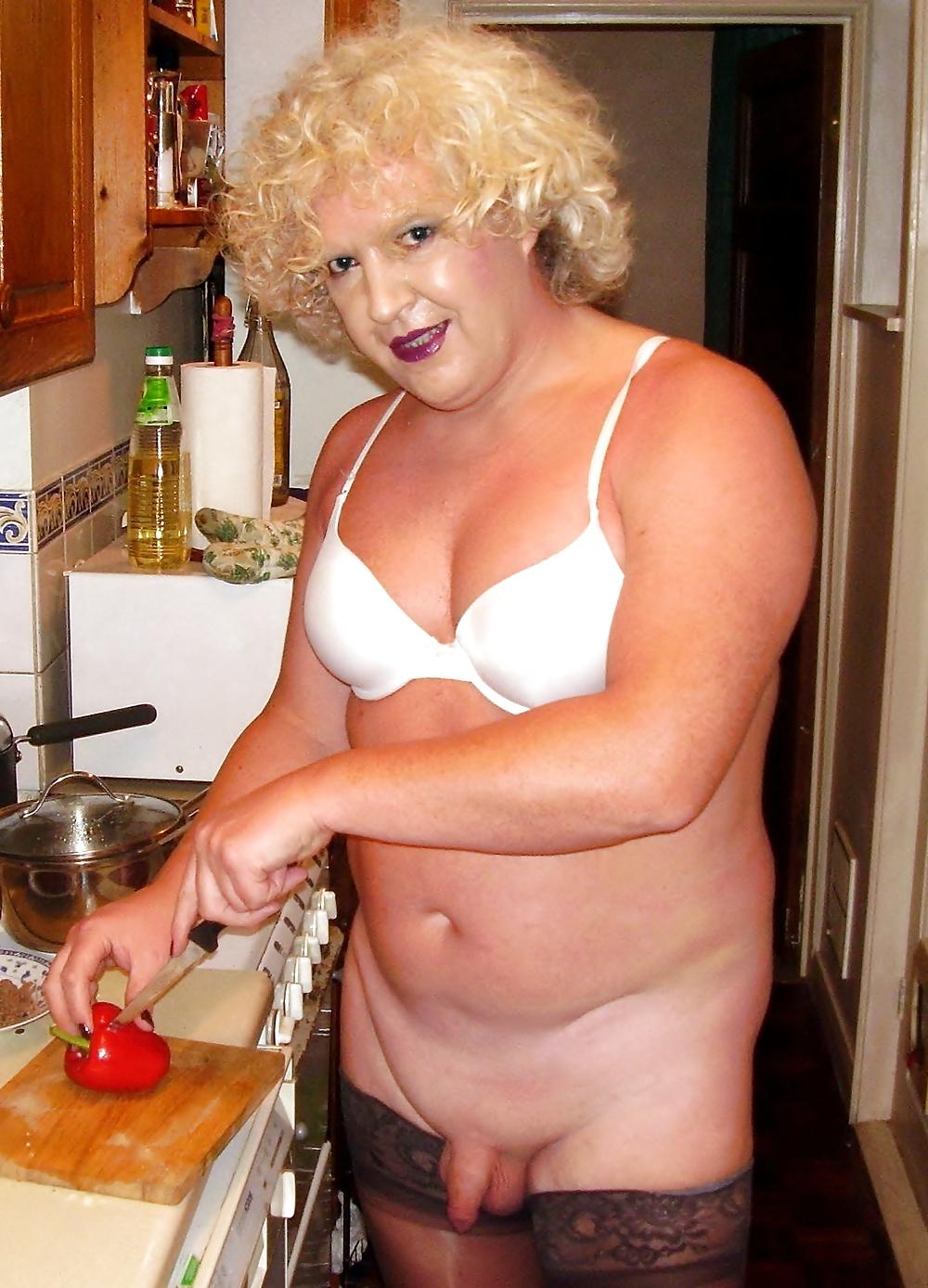14P SISSY DOING SOME COOKING