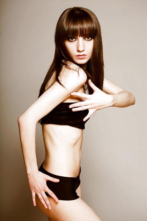 25P Skinny Divas