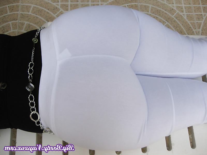 16P Huge White Azz (con't)