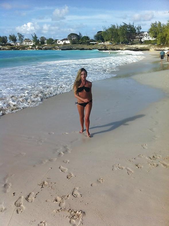 25P Geny's sister (Miss) Aurel pictures