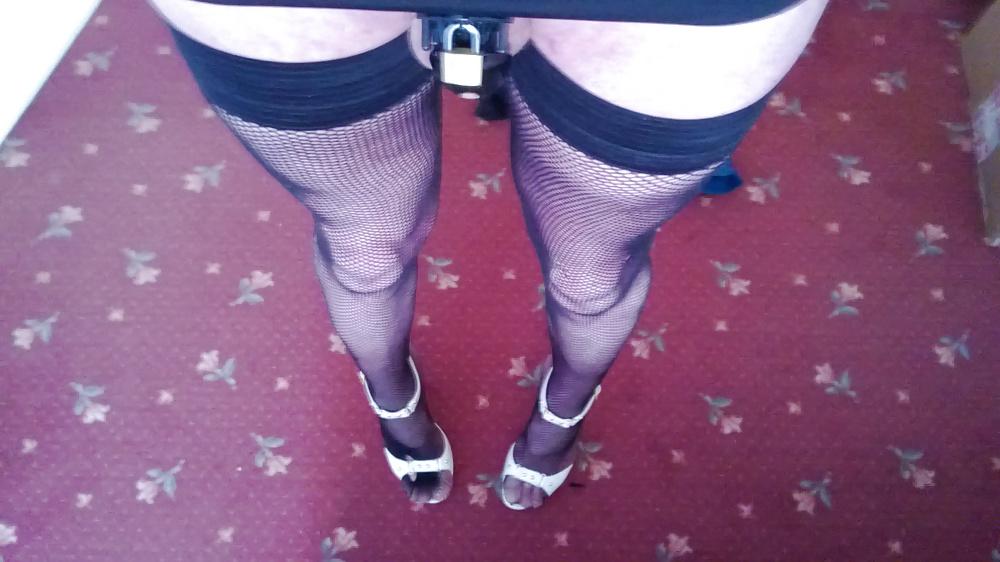 8P Sissy Amber 6