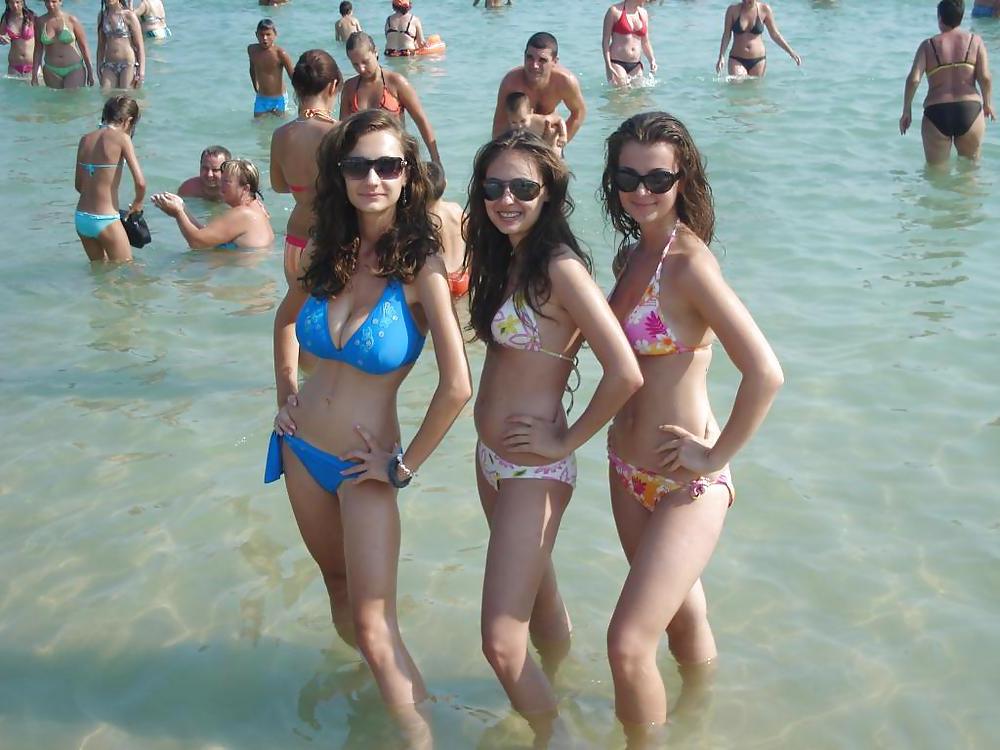 25P Real girls - Huge tits.