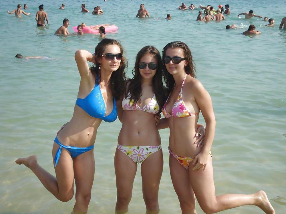 25P Real girls - Huge tits.