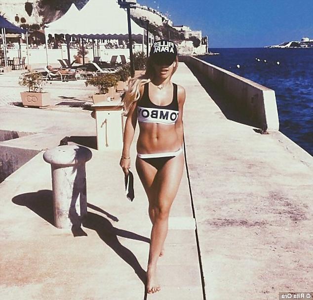 12P I would make them gape - Rita Ora