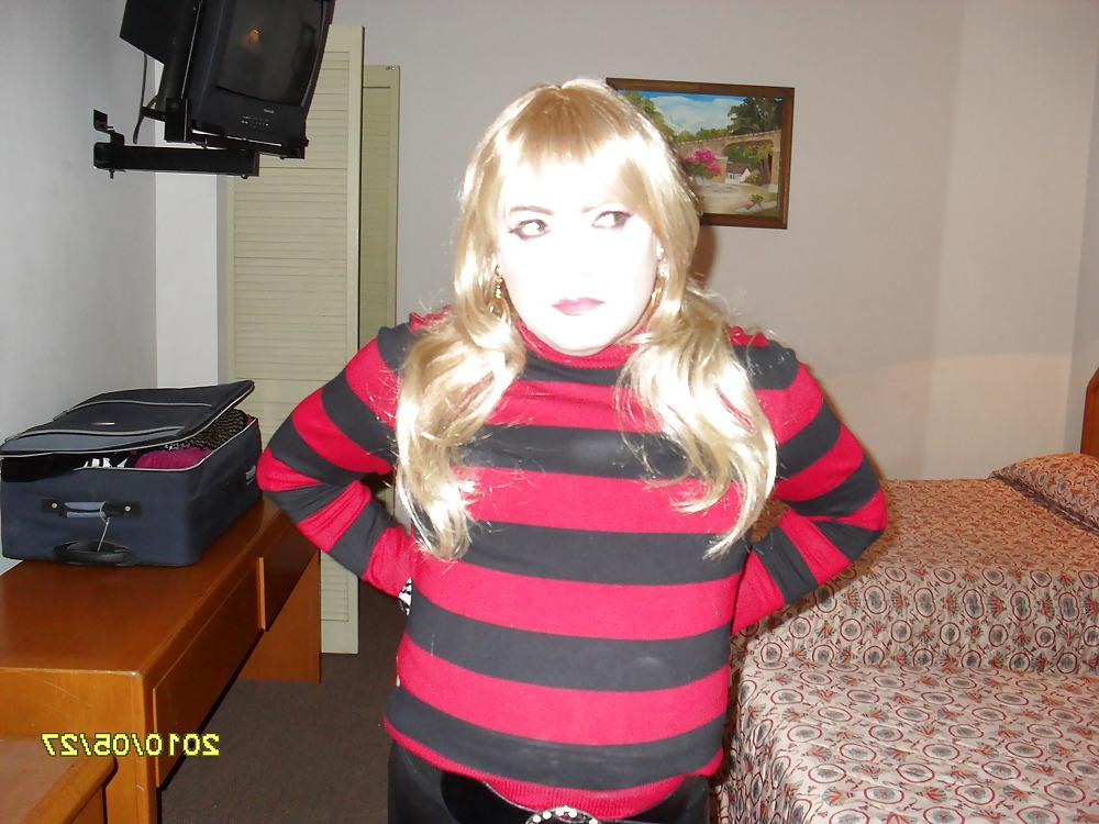 25P Slut Sissy Salma - Blonde