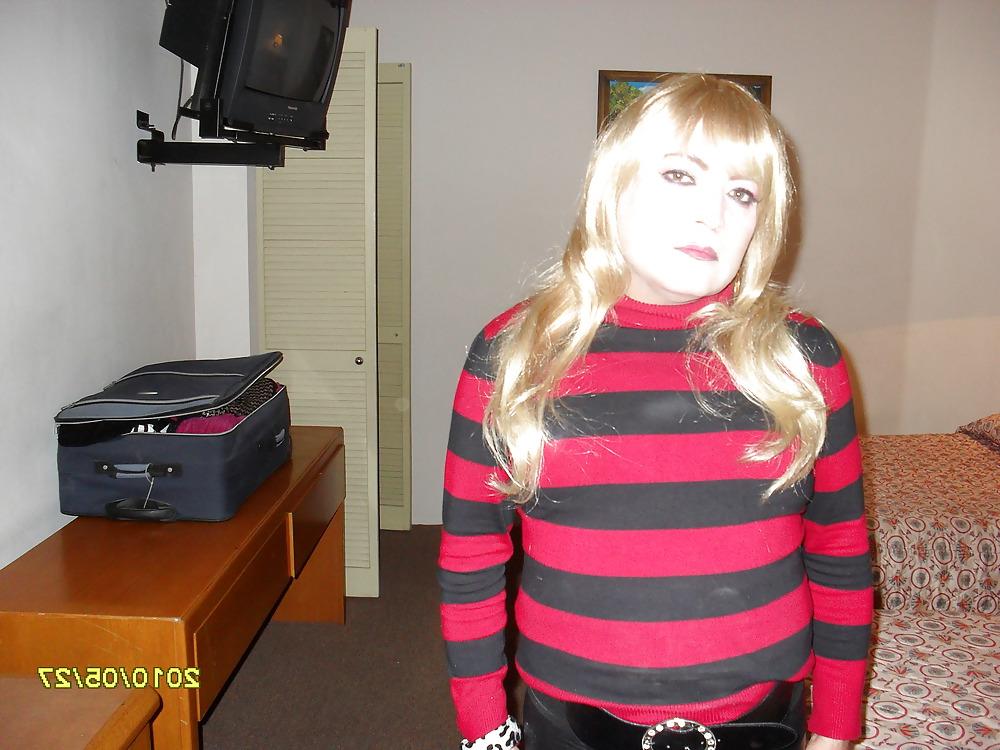 25P Slut Sissy Salma - Blonde