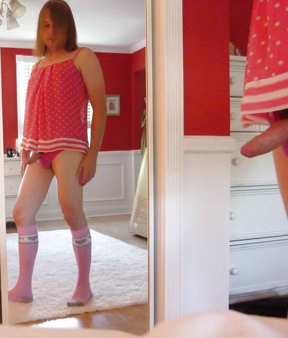 18P Sissy Strips Off His Nightie