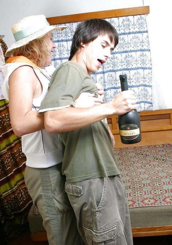 8P Mother and Son's friend