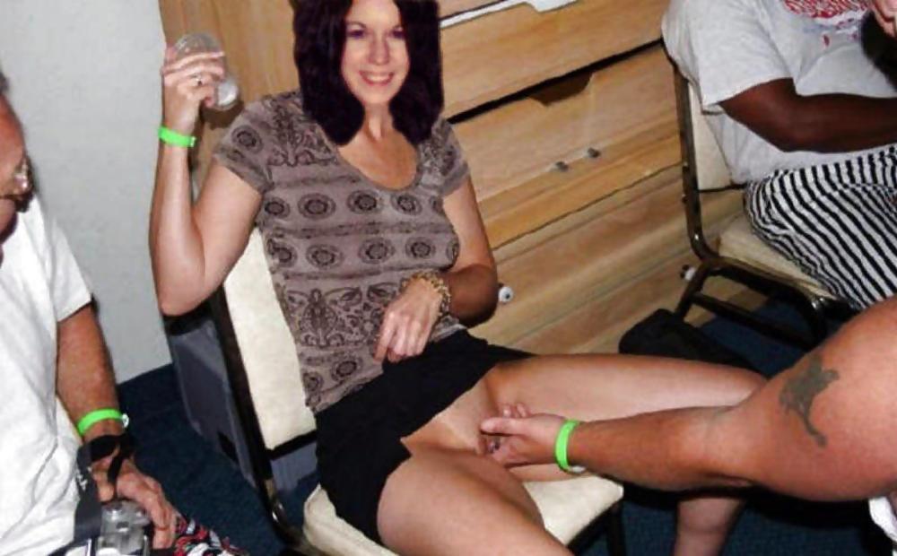 25P NEVER PANTIES UNDER THE SKIRT 26