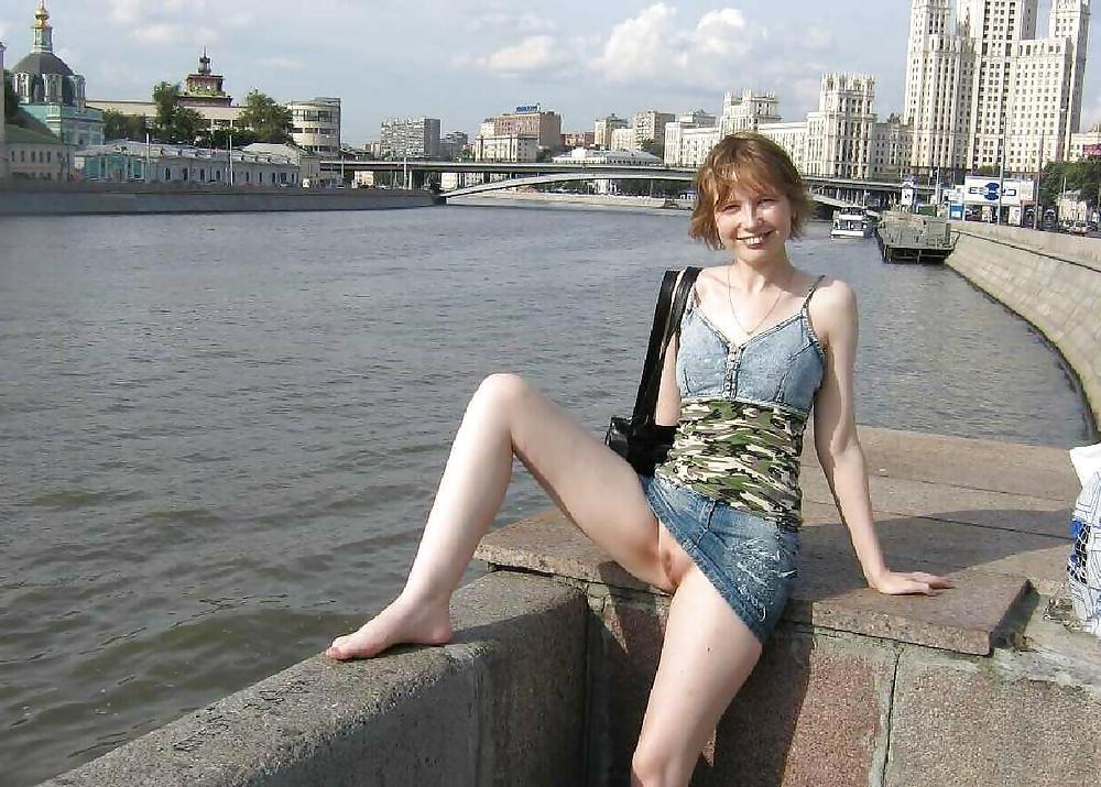 25P NEVER PANTIES UNDER THE SKIRT 26