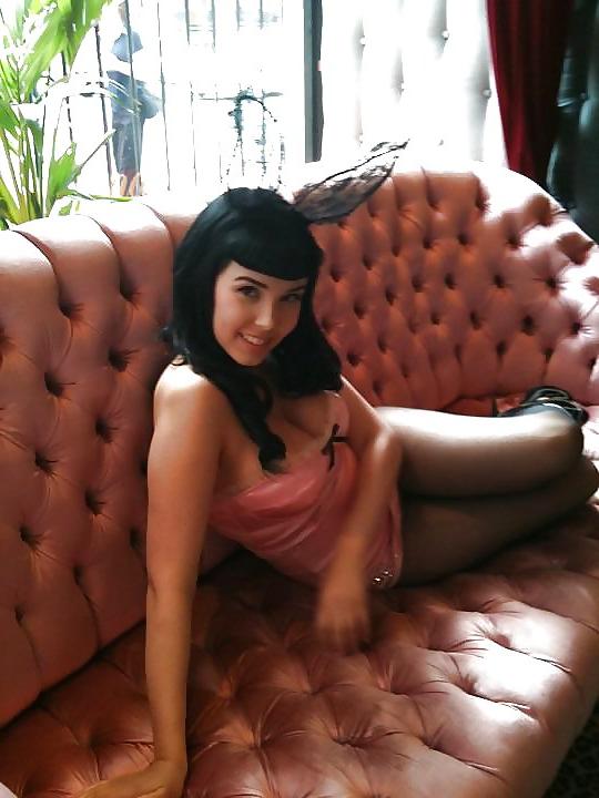 20P HUGE TITS Trap Shemale Tranny Slut