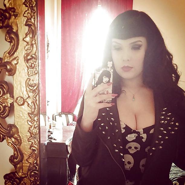 20P HUGE TITS Trap Shemale Tranny Slut
