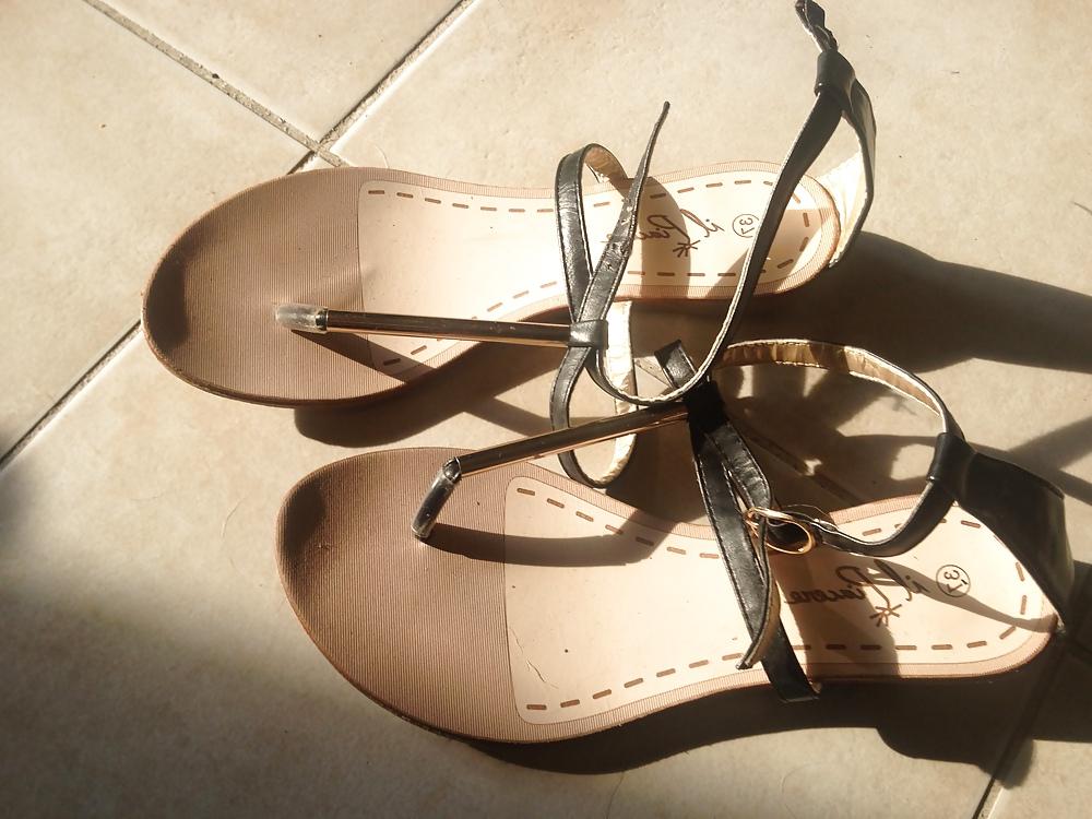 18P My sister 's shoes