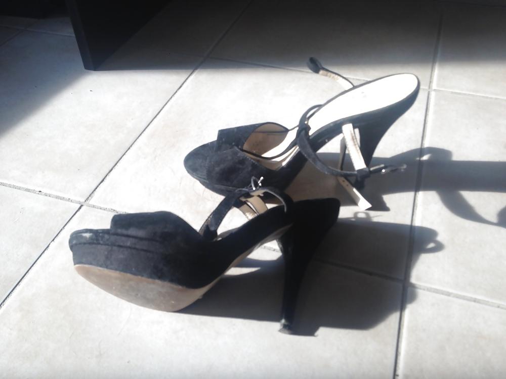 18P My sister 's shoes