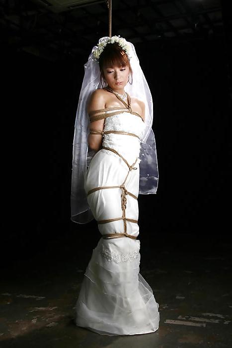 15P Slave-Brides 02