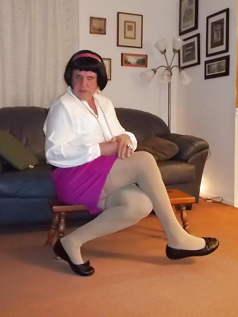 25P Wife of a sissy and sissy hubby