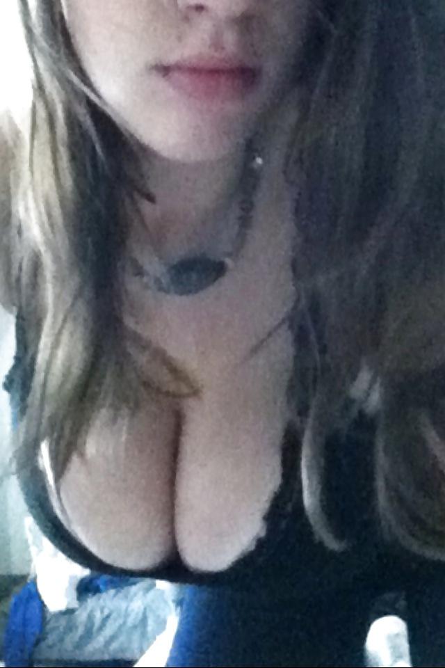 25P Huge tits amateur brunette