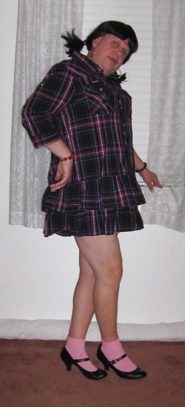 25P Wife of a sissy and sissy hubby