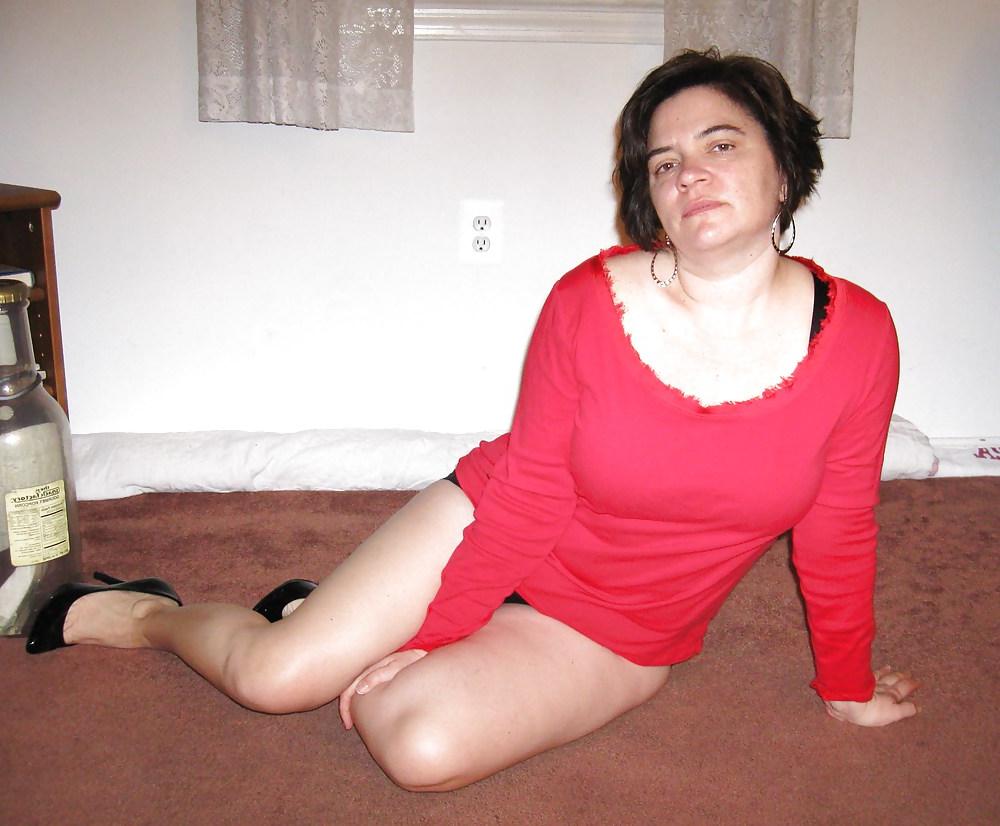 25P Wife of a sissy and sissy hubby
