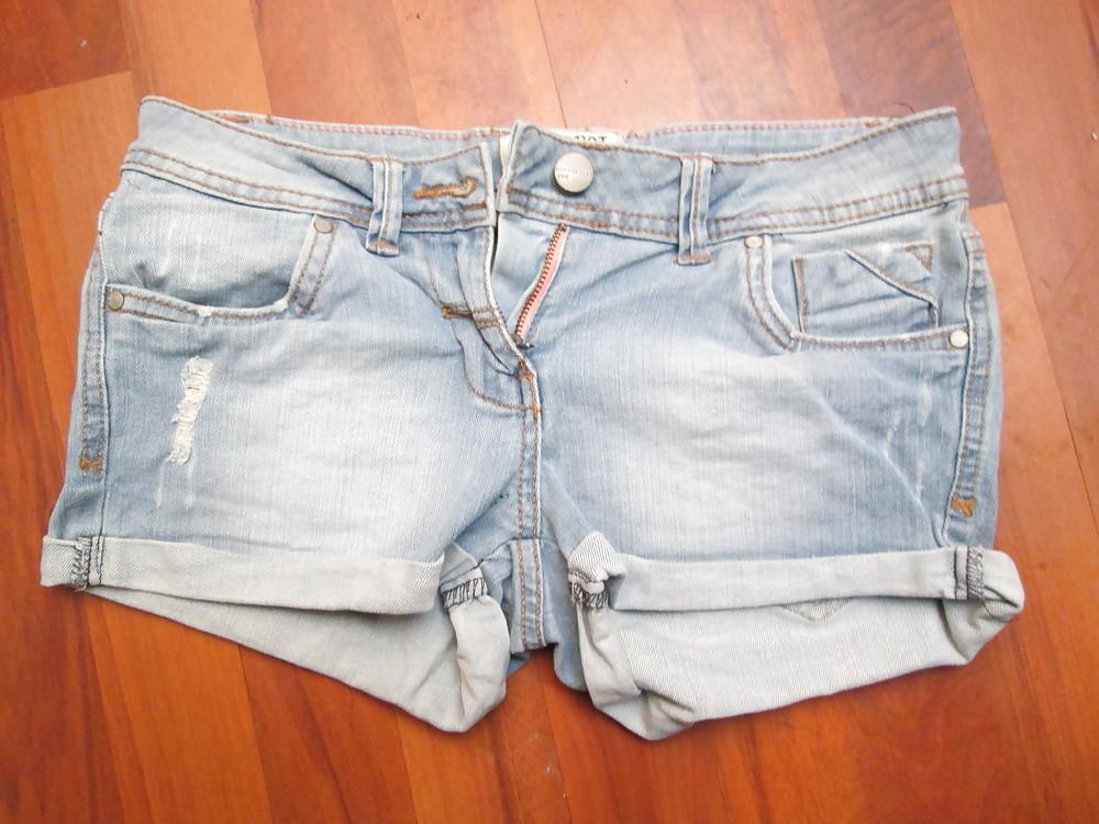 25P Some of My Sister's Stuff - Exp