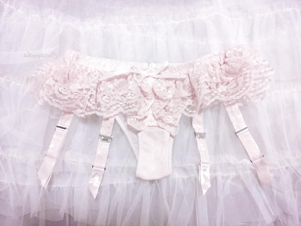 25P Sissy's Pink World