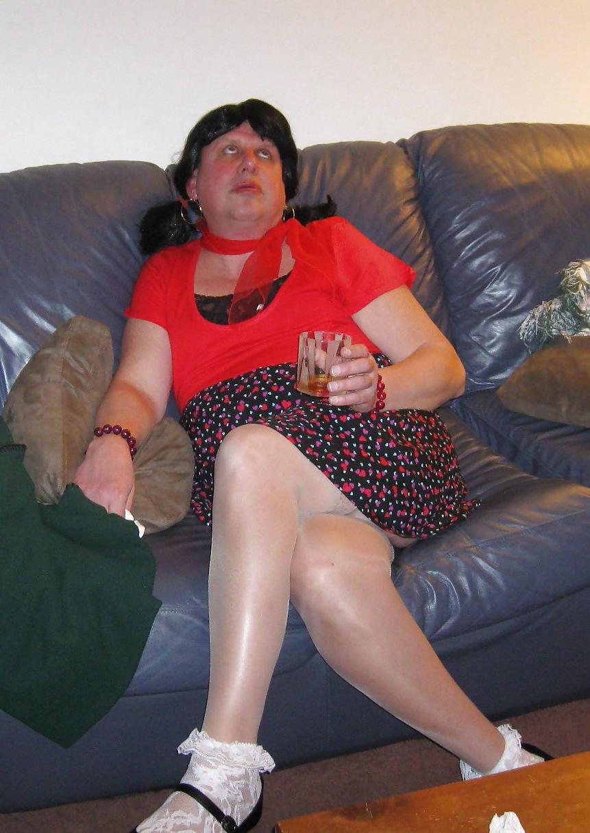 25P Wife of a sissy and sissy hubby