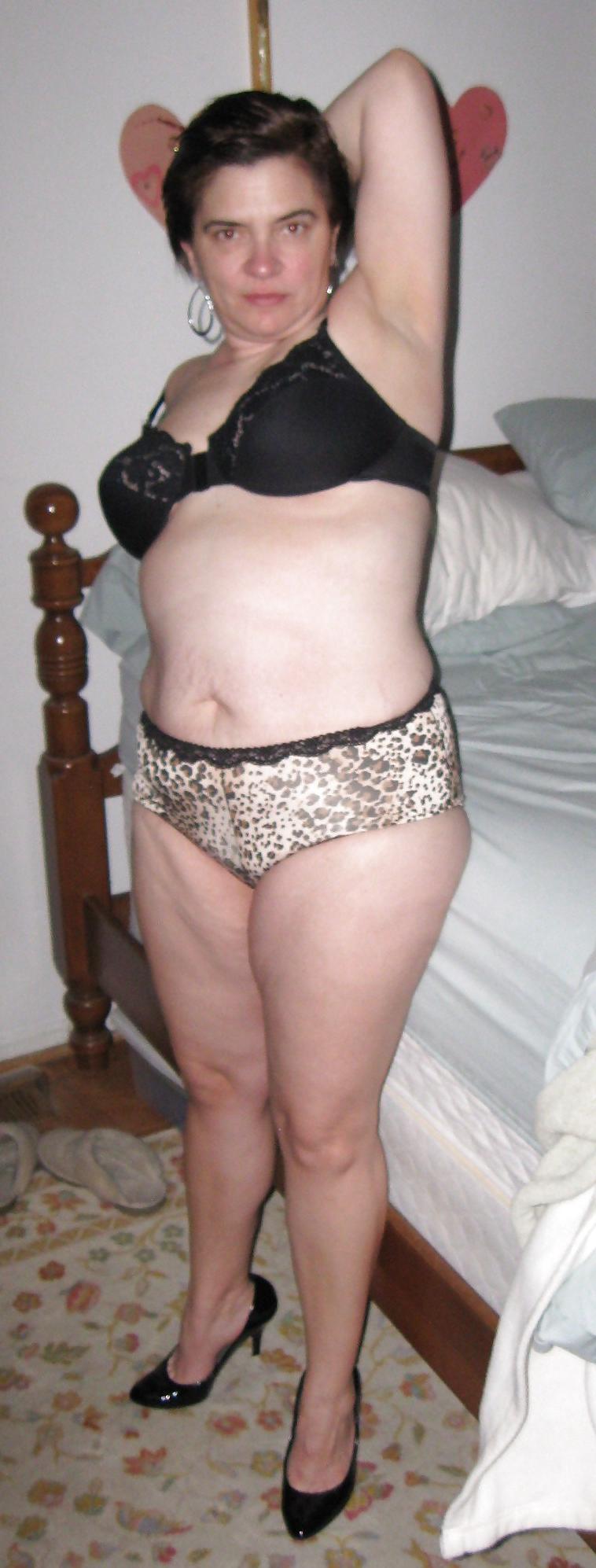 25P Wife of a sissy and sissy hubby