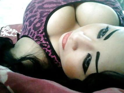 25P Latina mild with big tits and huge fake eyebrows