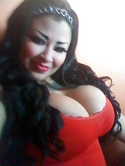 25P Latina mild with big tits and huge fake eyebrows