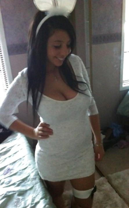 25P Huge Teen Tits on this Aussie Slut