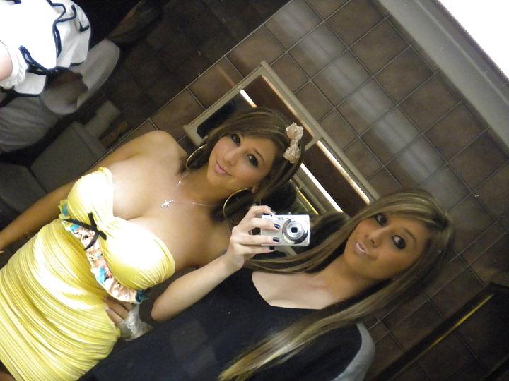 25P Huge Teen Tits on this Aussie Slut