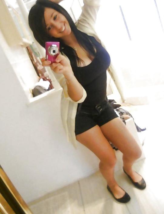 25P Huge Teen Tits on this Aussie Slut