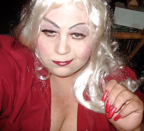 14P BBW Sissy Diane- Trying different looks