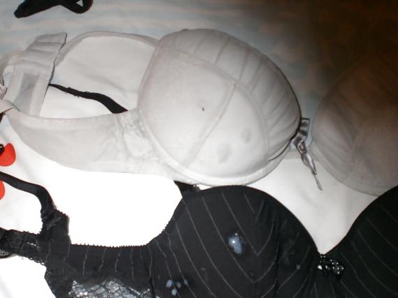 25P Cum on a friend's wife's bra and panties