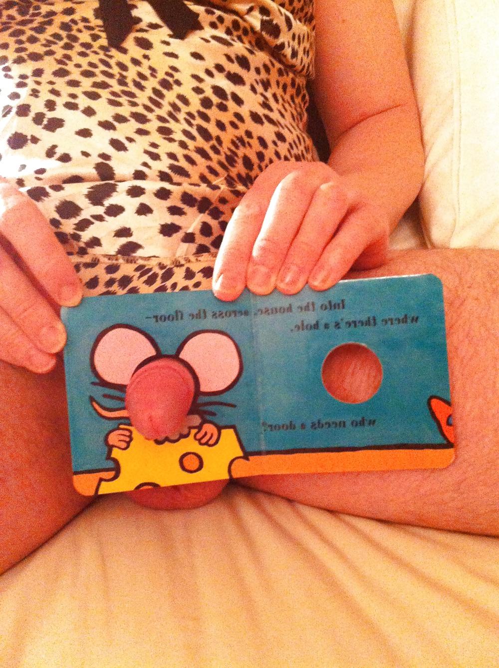 10P Sissy Jemima's  tiny baby mouse becomes famous