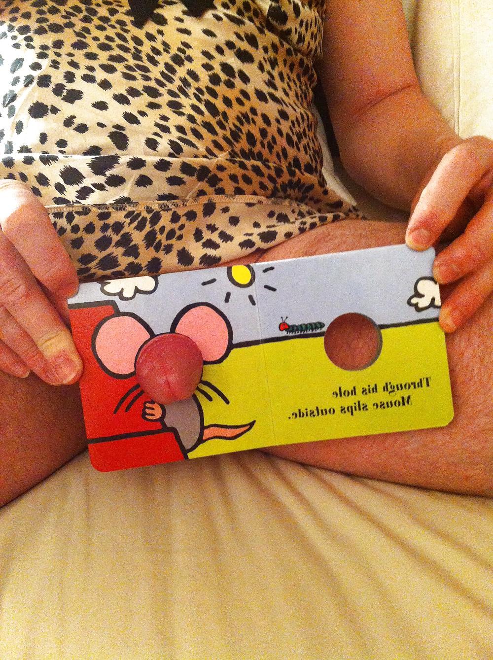 10P Sissy Jemima's  tiny baby mouse becomes famous