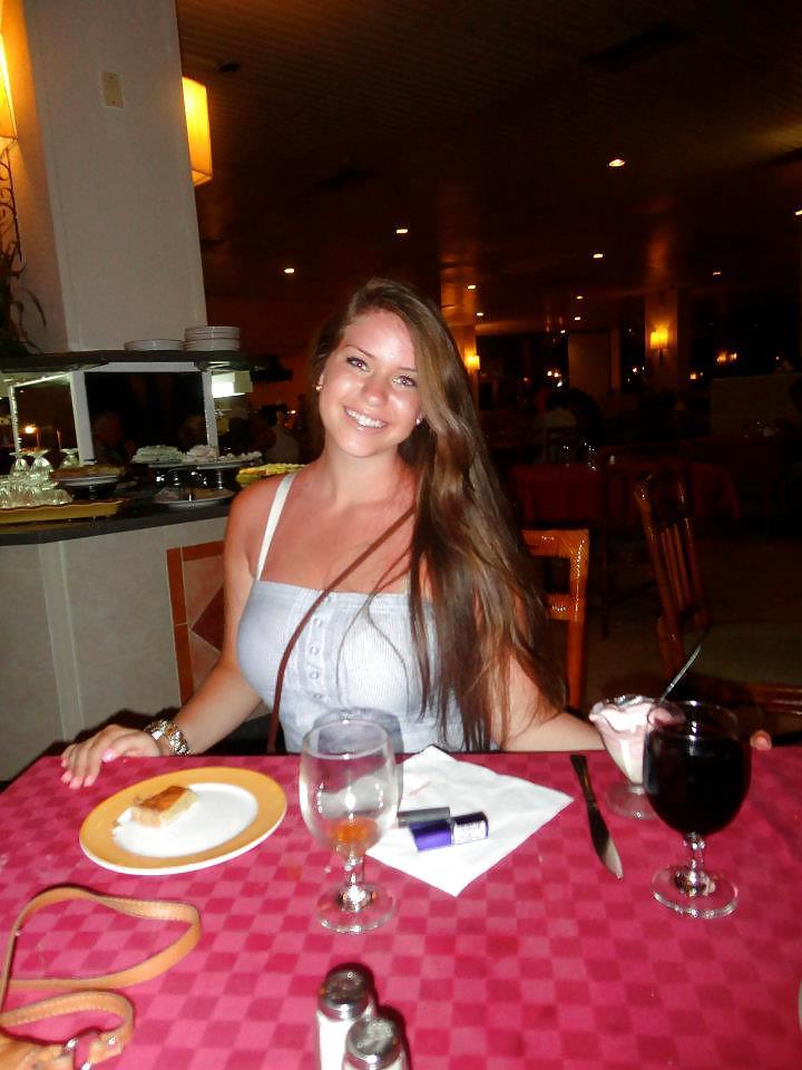 25P And her busty sister