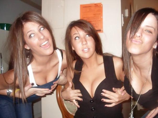 25P And her busty sister