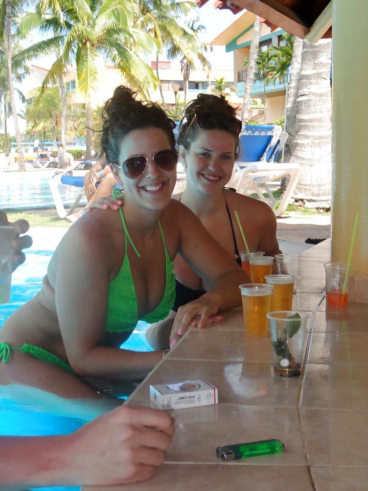 25P And her busty sister