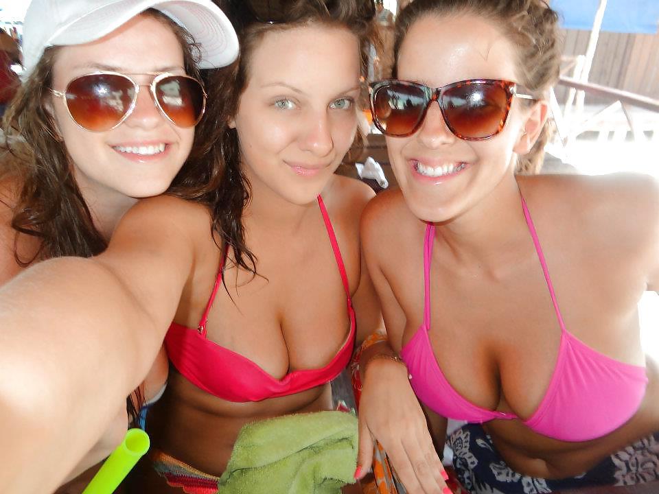 25P And her busty sister