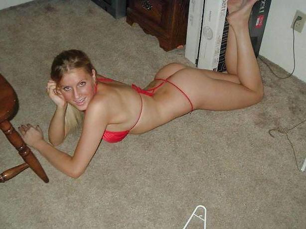 25P HOTTIE SUCKS HUGE COCK
